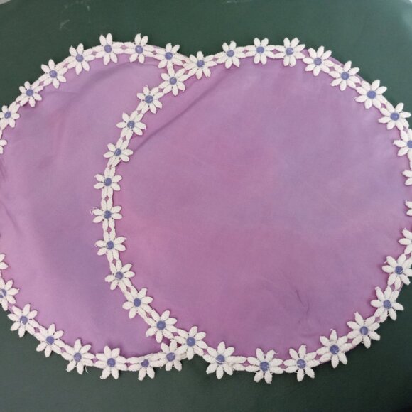 Pair (2) Small Round Purple with Daisy Border Placemat with Satin and Cotton - Picture 5 of 9